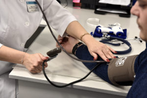 Расходы на обязательный медосмотр кандидата оплачивает работодатель